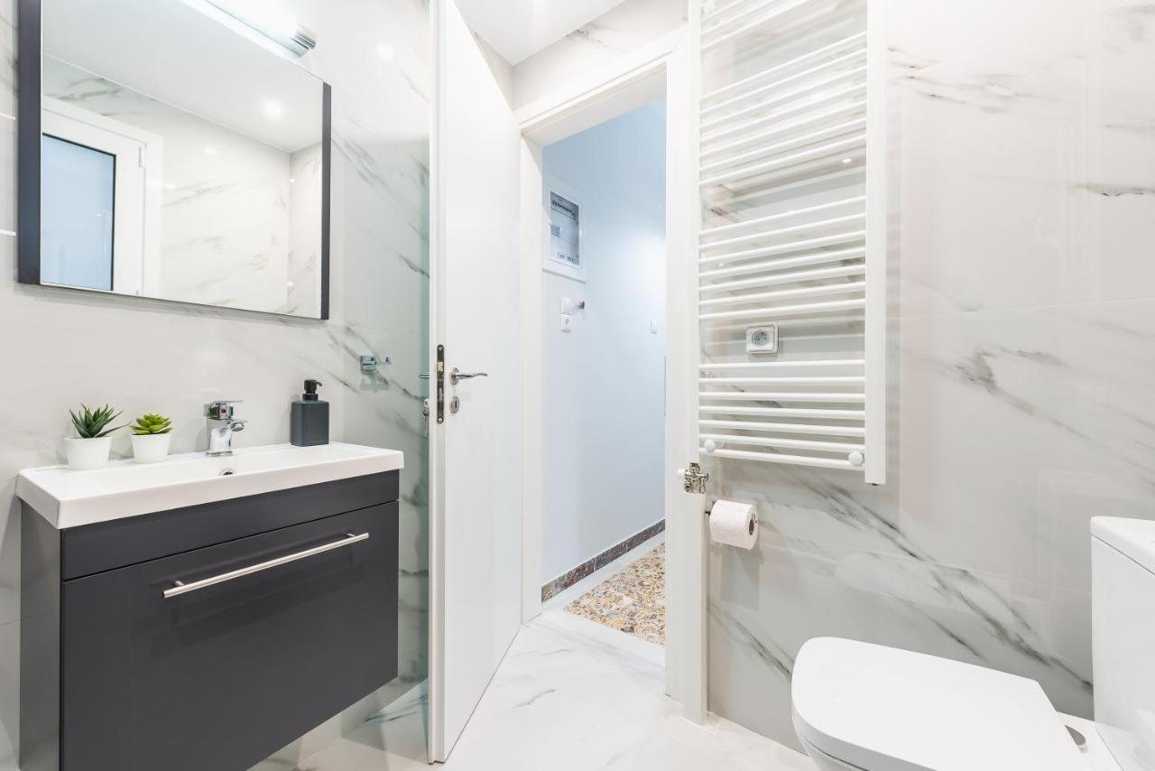 K&D Apartment In City Center Афіни Екстер'єр фото